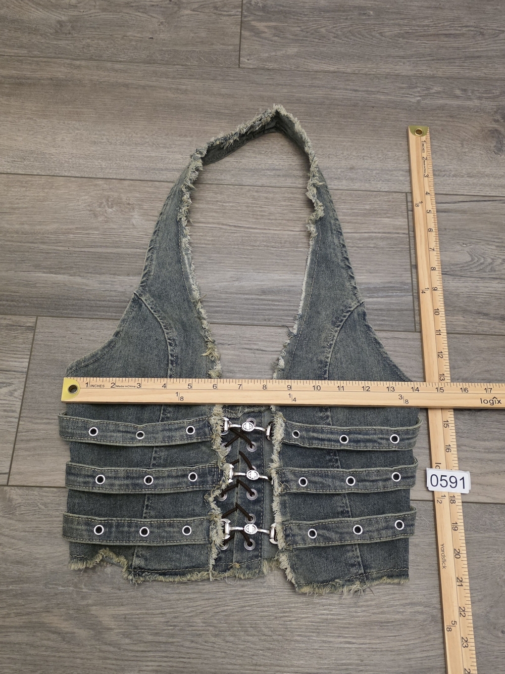 Y2K Distressed Grunge Denim Halter Vest Size Medium - Picture 6 of 8